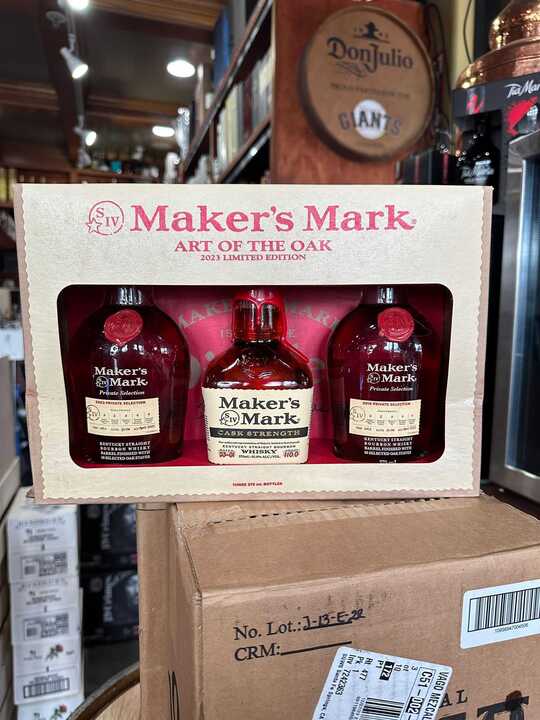 Maker's Mark Generations of Proof The Final Chapter Kentucky Straight  Bourbon Whisky Collection Set