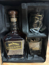 Load image into Gallery viewer, 2009 Jack Daniel&#39;s Ducks Unlimted Single Barrel Select Tennessee Whiskey 750ml
